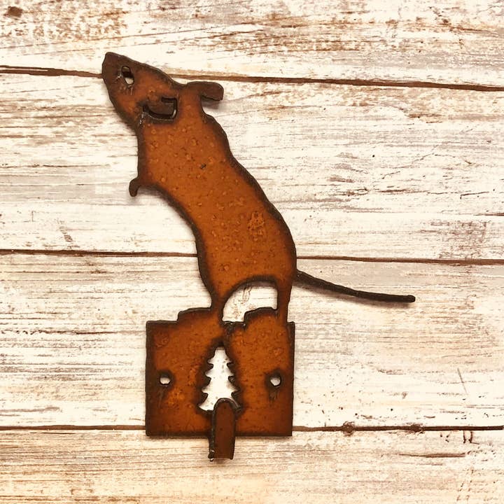 Universal Ironworks USA - Wholesale Wall Hook - Mouse Critter Single Key Hook0