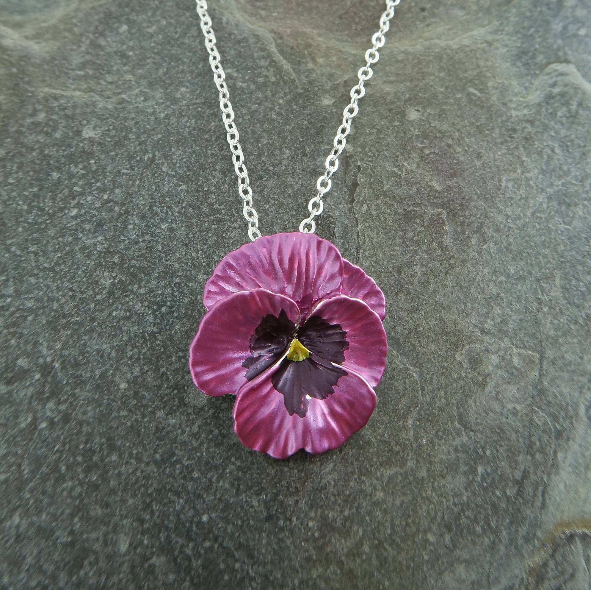 Alexander Thurlow & Co Ltd – wholesale Pendant/charm necklace – Pansy Pink Flower Pendant Necklace3