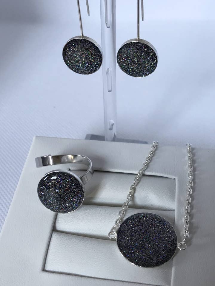 Parure boucles d'oreilles + bracelet et bague plaqué pour la vente par La Chaumière à Bijoux