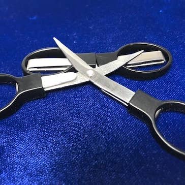 MAYA Cosmetics - Vente Présentoirs de commerçant - Beauté et bien-être - Ciseaux pliants (présentoir de 18)5