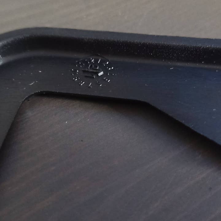 MonkeyFeetGraphics – wholesale Car Decorative Charm - Unisex – Set of 2 - U.S. Army Veteran Car License Plate Frames Black Plastic or Aluminum Truck Vehicle Van Décor Car Accessories New Car Gifts Sports Car Parts3