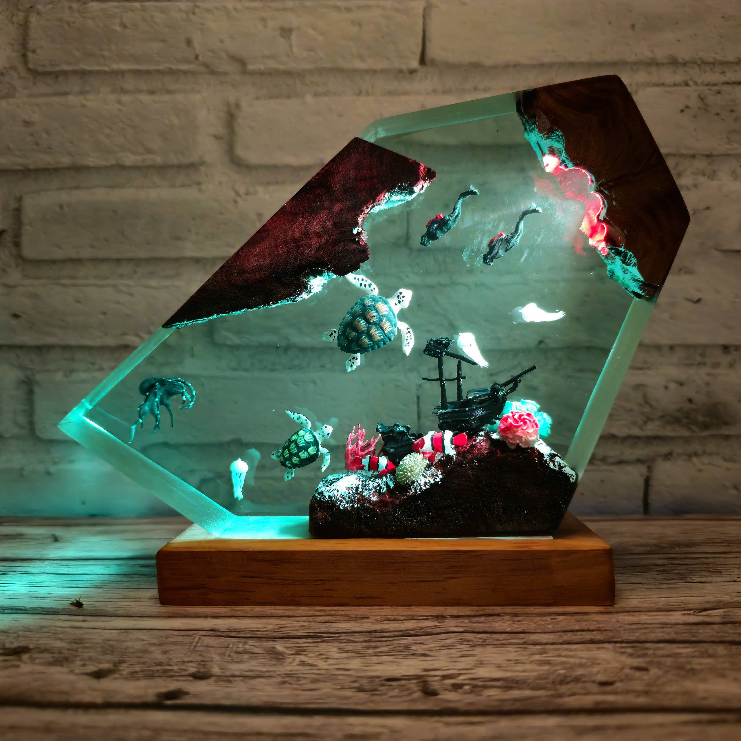 Merchemy - Wholesale Night Light - Sea Turtle Resin Lamp Handmade Diver Decoration1