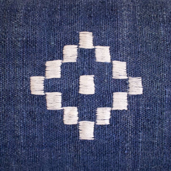 Heddle & Lamm - Wholesale Sierkussensloop - Keya lumbale - blauwe kussensloop van Indiase wol1