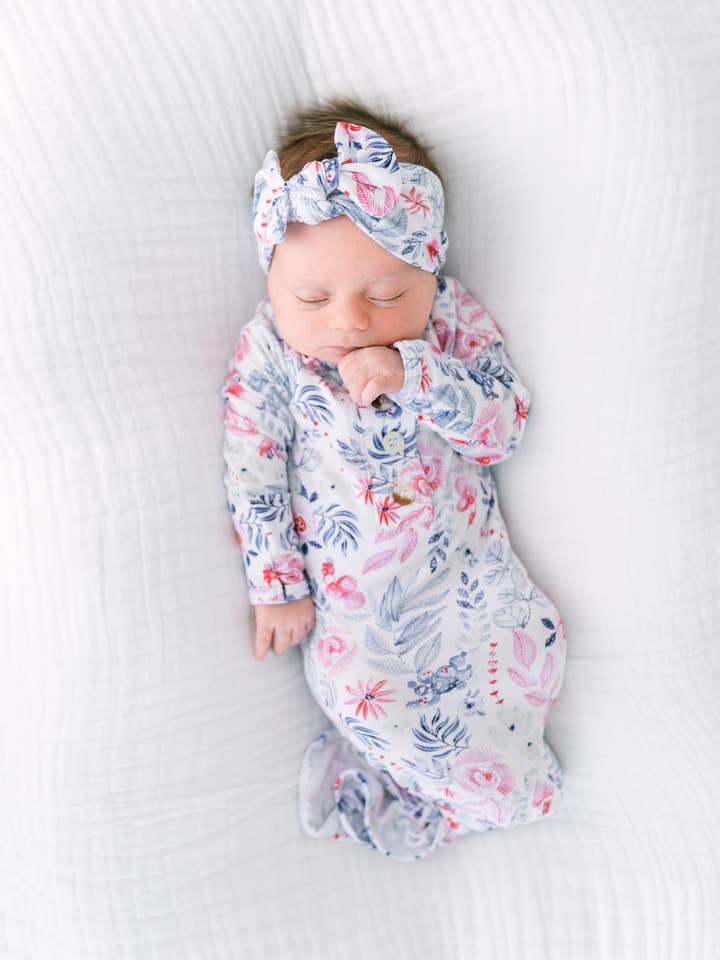 Stroller Society - Wholesale Babygown Set - Baby - Newborn Knotted Baby Gown, Bow, Hat Set - Baby Clothes Girl