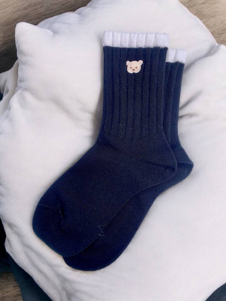 BYREN | ÉLINE L'ATELIER - Wholesale Socks - Women's - Embroidered socks CH040
