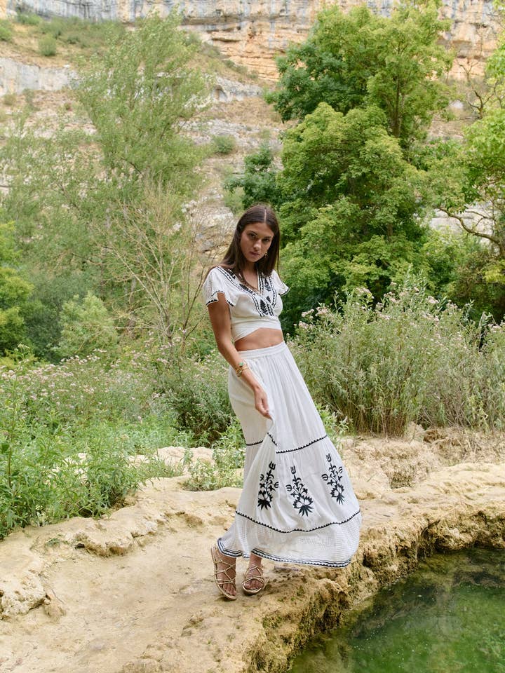 Riviera Set mit Bluse und tailliertem Rock für den Großhandel von Piti Cuiti