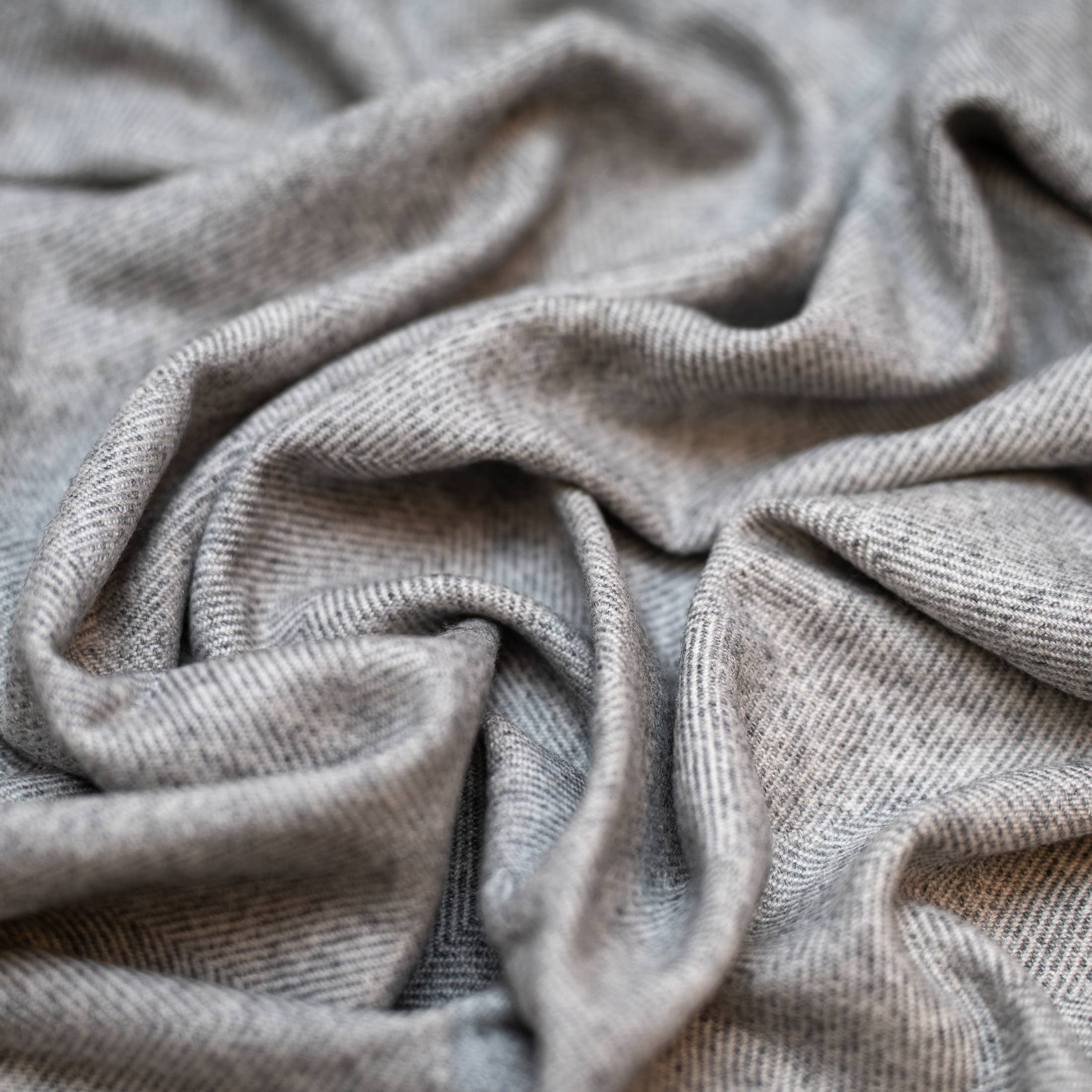 ART HIMALAYAN TRADING LTD - Wholesale Throw Blanket - Christmas Luxury Herringbone Cashmere Blanket Travel throw5