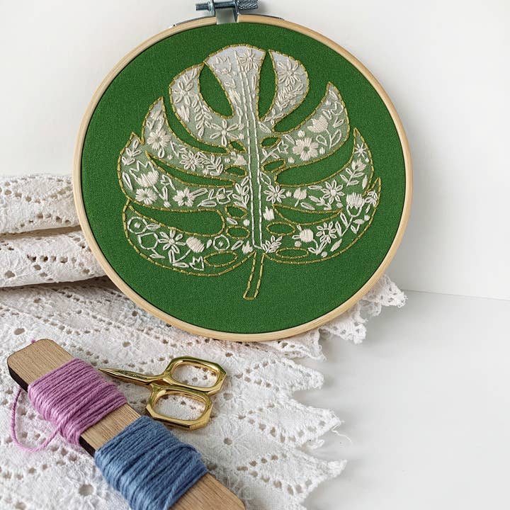 Rikrack - Wholesale Craft Sewing Kit - Monstera Embroidery Kit3