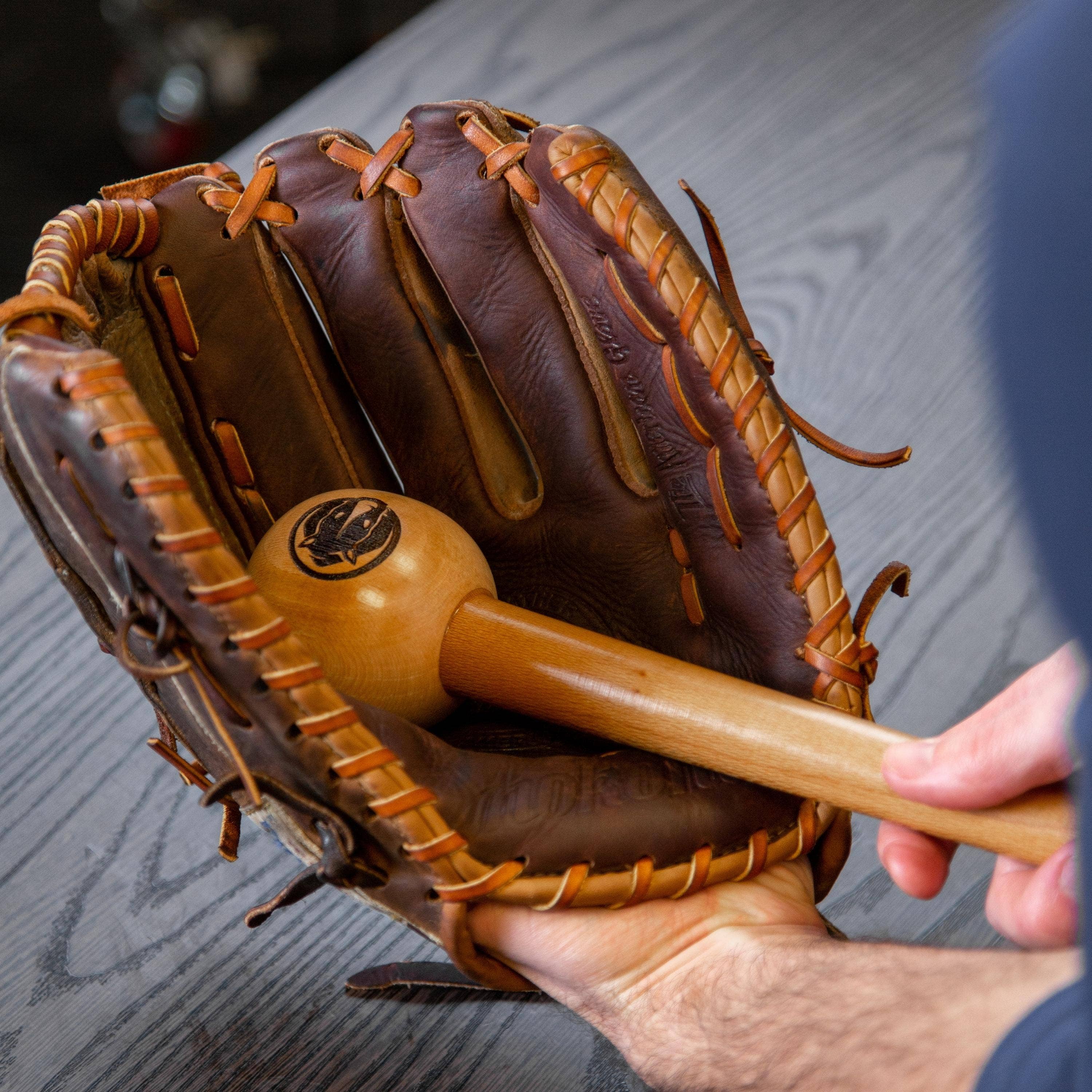 Glove Conditioner Baseball Glove Wax Baseball Glove Cleaner And