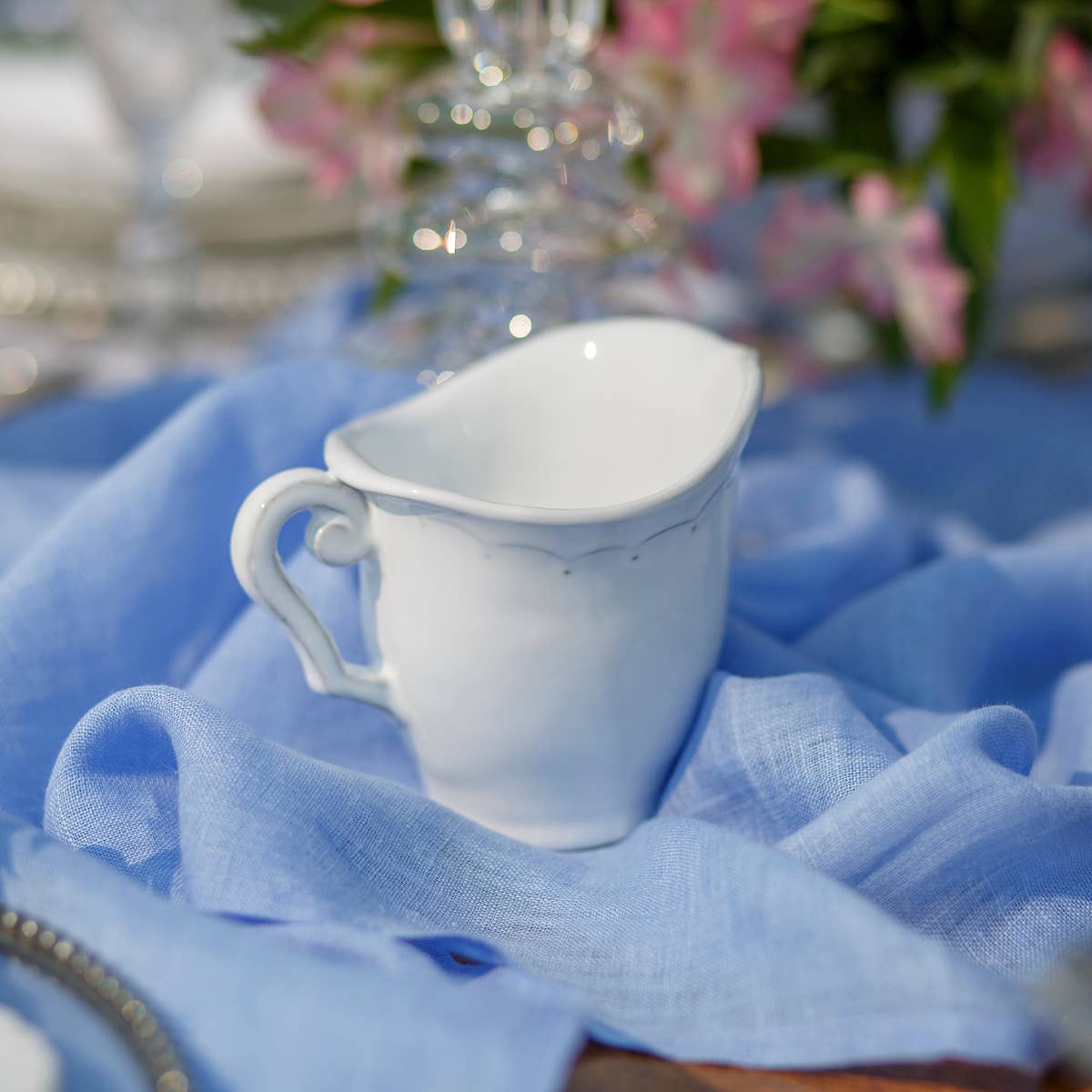 Arte Italica & Crown Linen Designs - Wholesale Creamer - Bella Bianca Creamer3