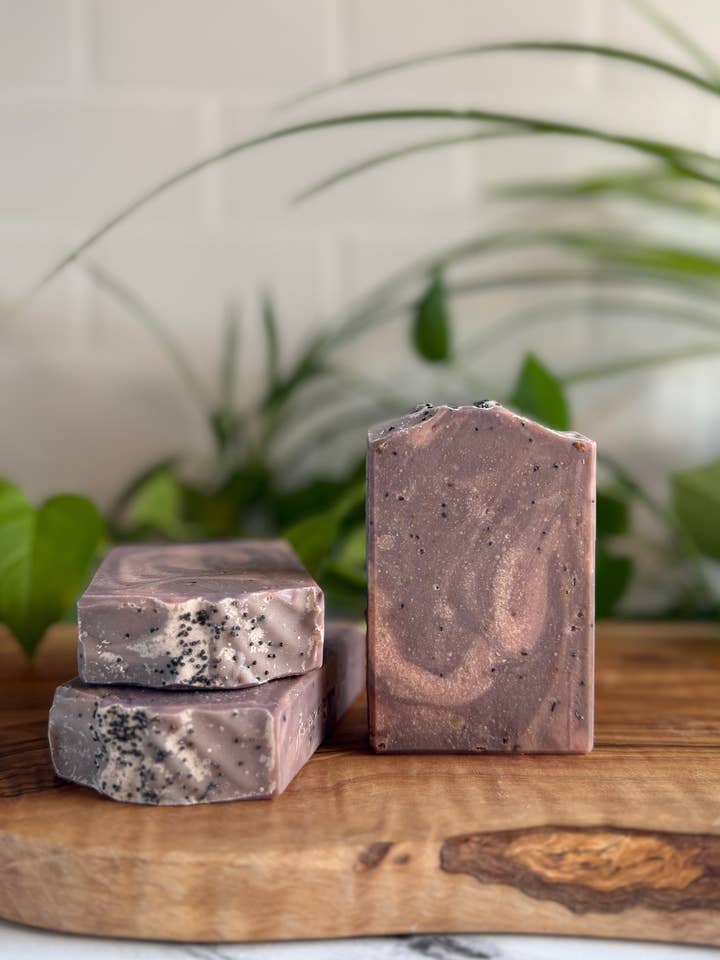 Brombeere - Seife für den Großhandel von Juniper & Sage Soap Co. LLC