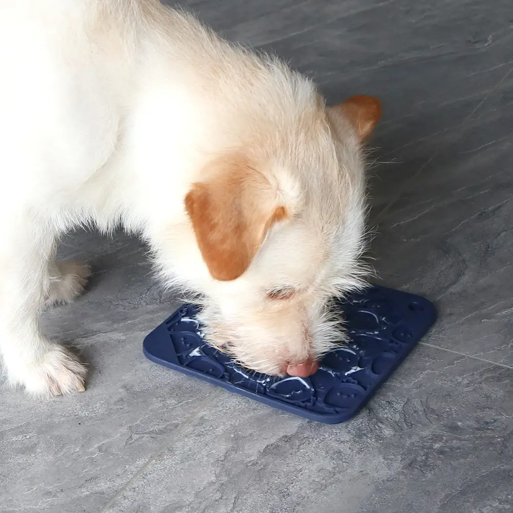 Doggotique - Wholesale Pet Food Mat - Dog - Schleckmatte Chicken Party, Lick Mat Dog, Feeding Mat Dog4