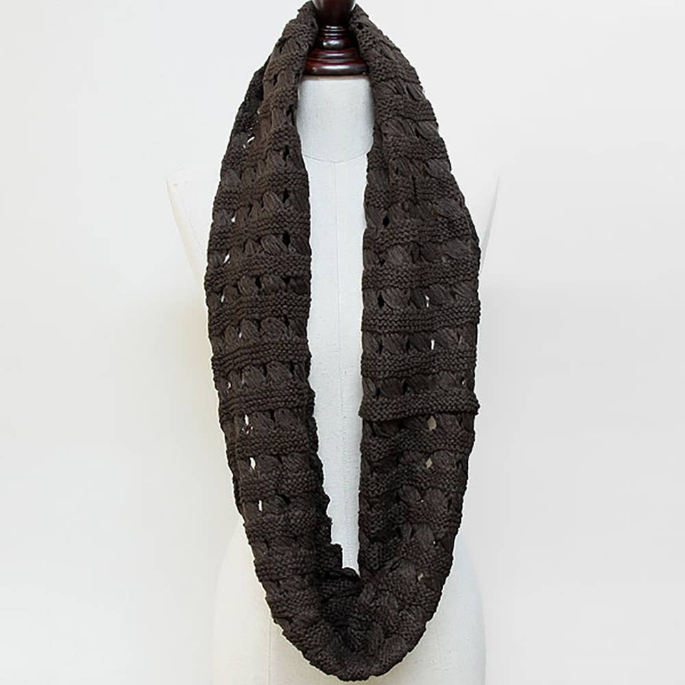 Sensibling Corp. - Wholesale Scarf - Women's - Chunky Textured Cable Knit Infinity Scarf2