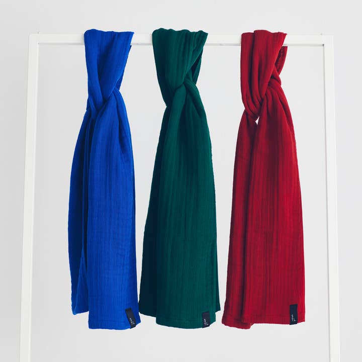 Morihata International Ltd. Co. - Wholesale Wrap - Women's - 2.5-Ply Gauze Scarf - Red1