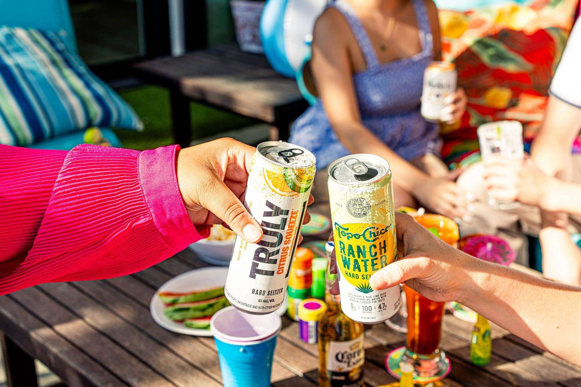 Shop The King - Wholesale Salt - Twang Longneck Cucumber Chile Lime 23125 oz 24 Per Box5