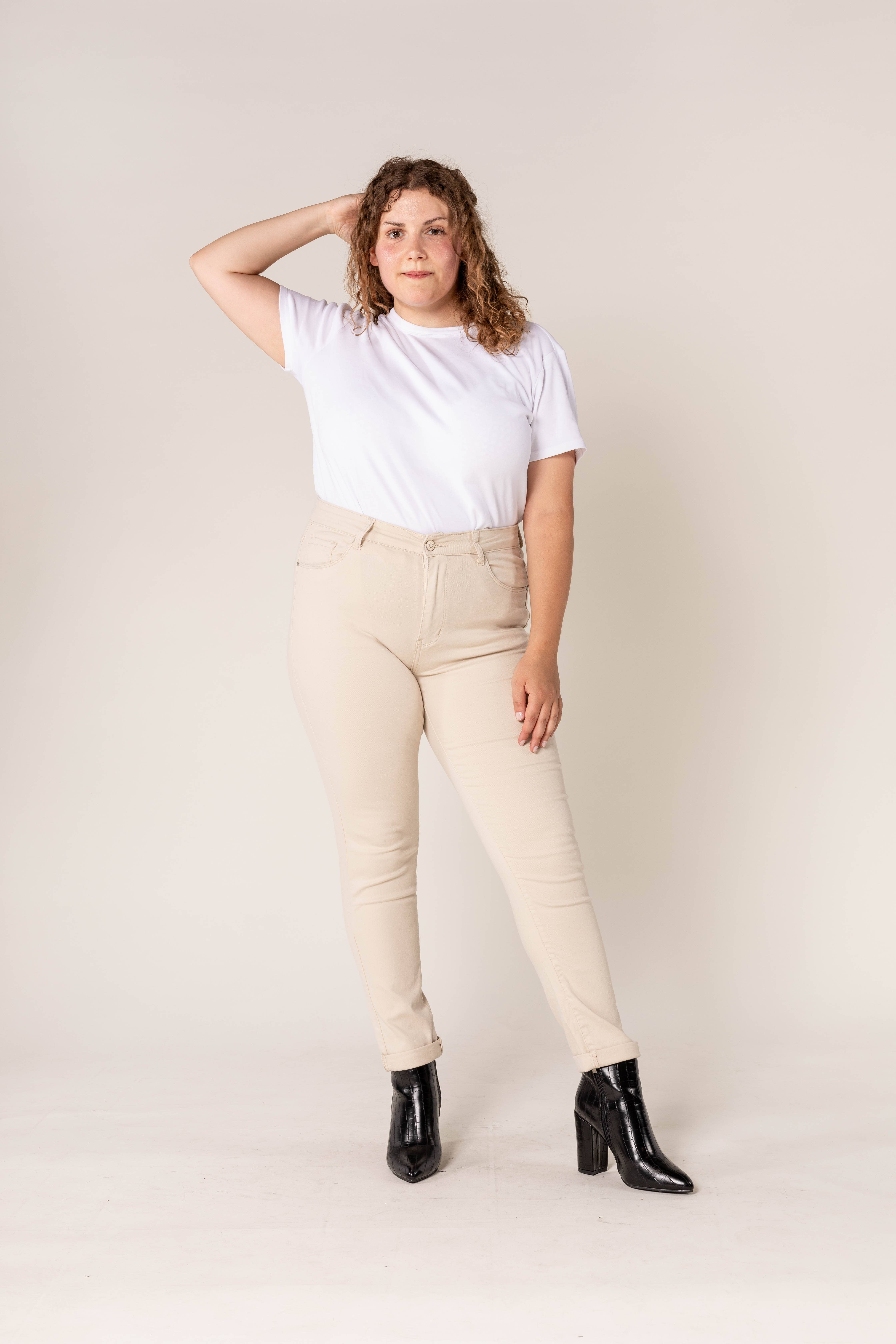 Nina Carter – Calças - Mulher por atacado – Tamanho Plus Curve Plus Tamanho Voltar ao Pescoço P19948