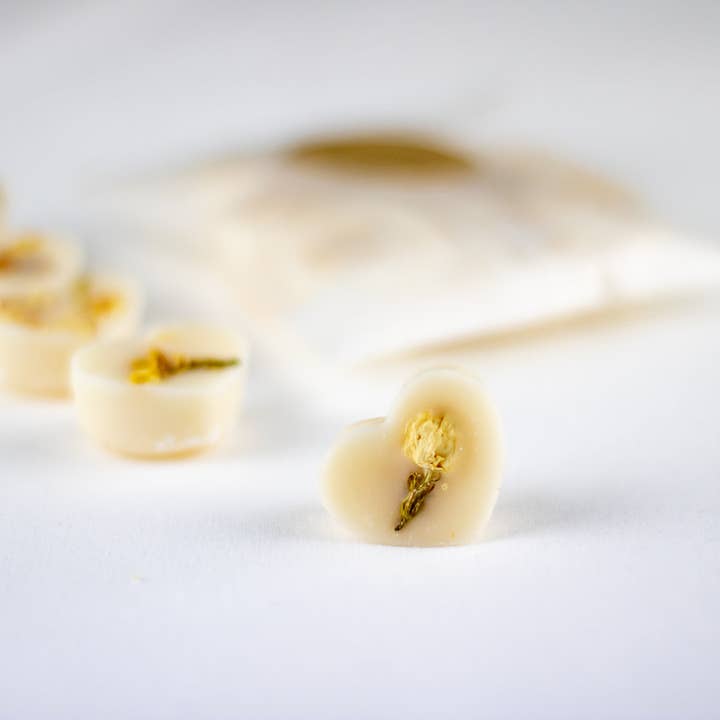 NAKEnDLE - Wholesale Wax melt - Jasmine, Blackberry & Vanilla hand poured luxury wax melts2