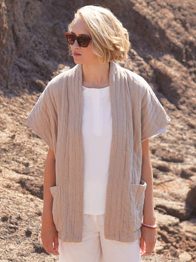 KanTT Vest for wholesale by TIF TIFFY