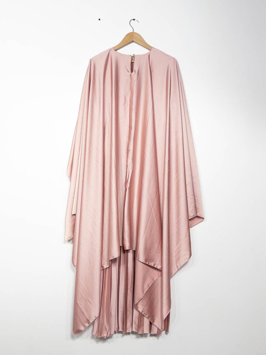 IDEAL OUTFIT - Vente Robe – femme - Abaya fluide plissée avec cape intégrée en satin ref:Y1024