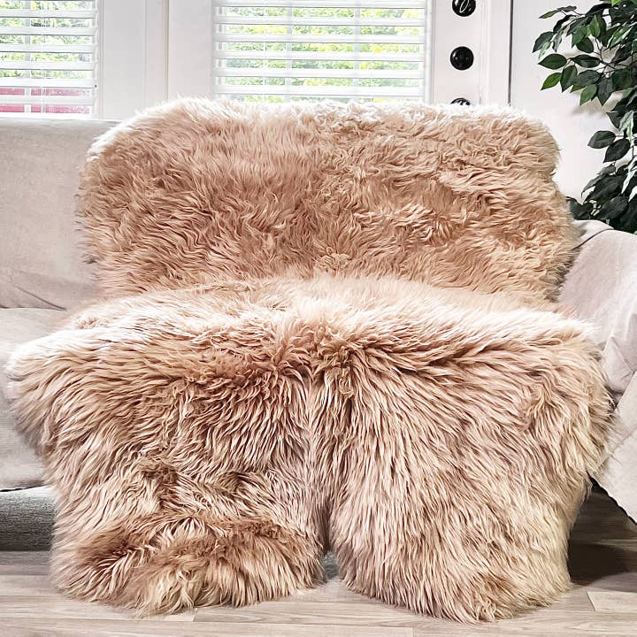 Rodeo - Wholesale Area Rug - Genuine Sheep Skin Rug 14