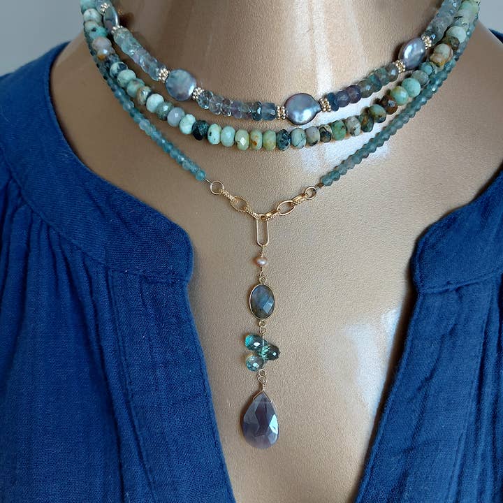 AVAASI - Wholesale Beaded/Pearl Necklace - Coin Pearls, Fluorite Necklace