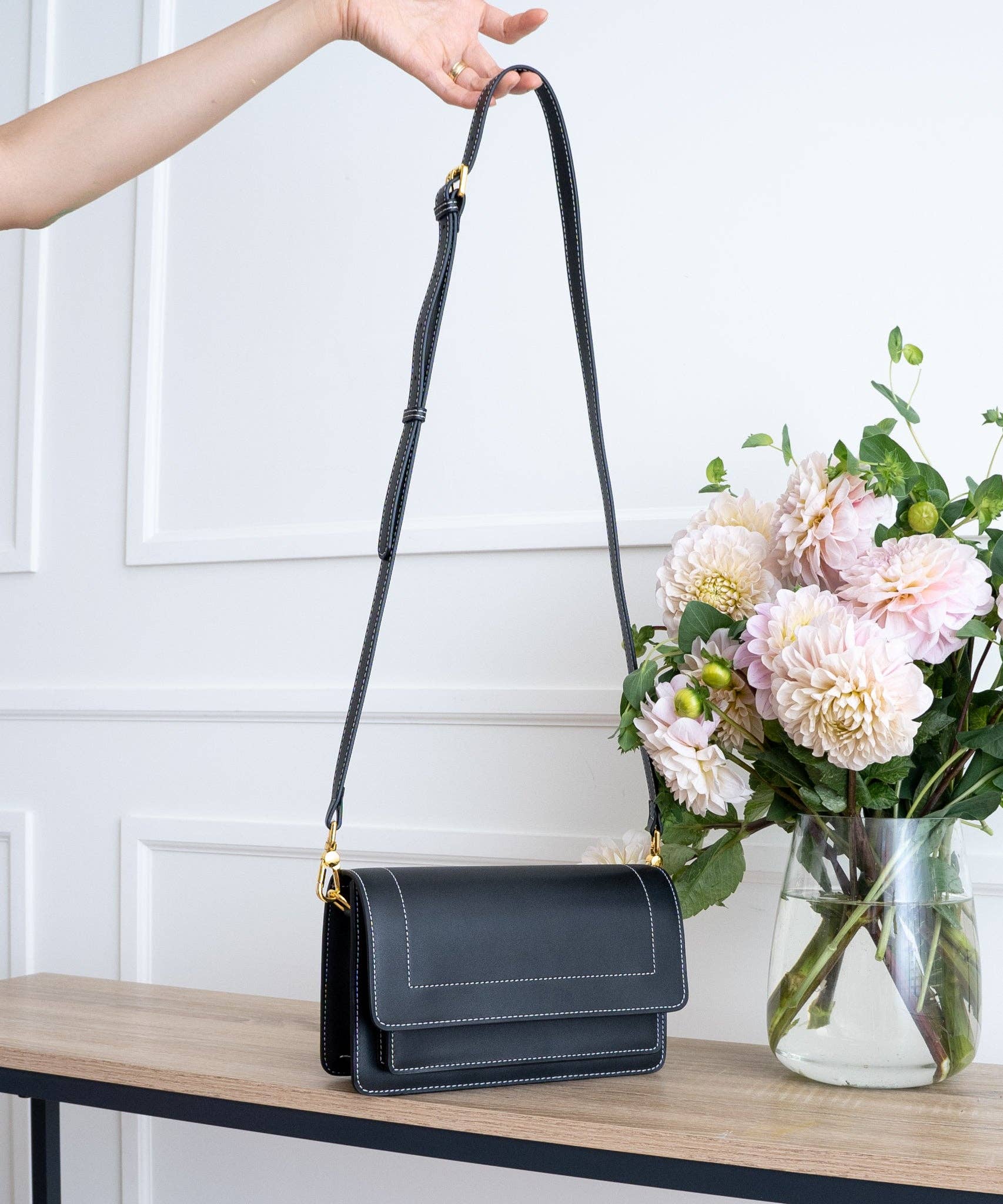 AALLYN – Großhandel Umhängetasche - Damen – Ingrid Umhängetasche - Leder23