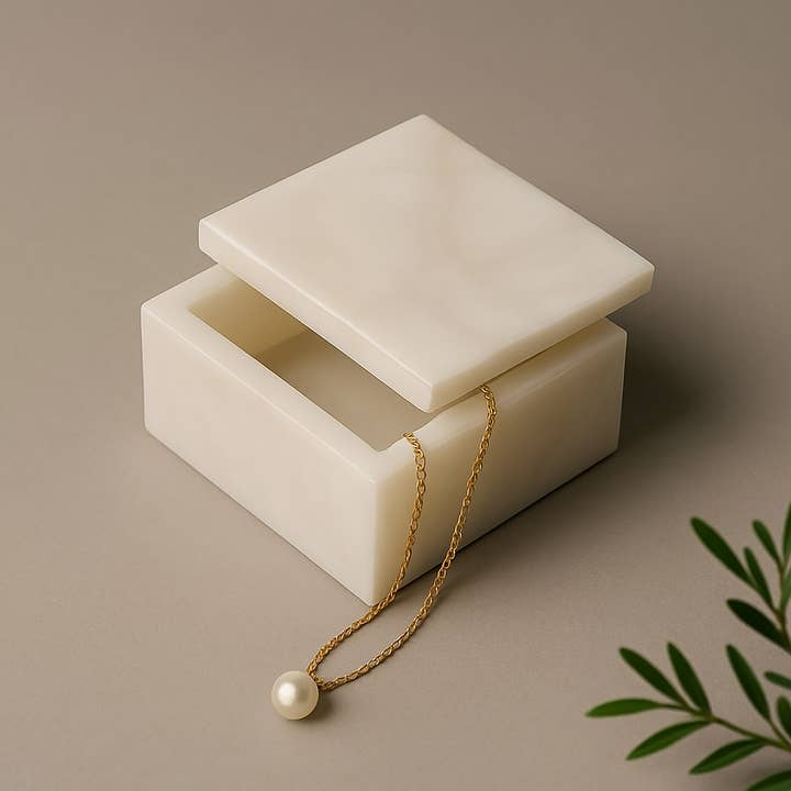 BIDKhome - Wholesale Decorative Tabletop Object - Sm. Alabaster Square Box2