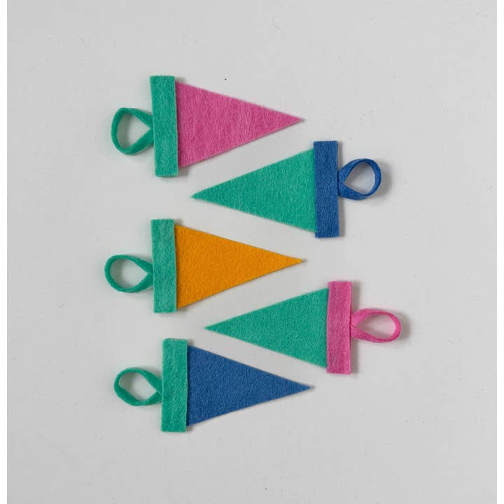 traveldashery – wholesale Banner – custom mini pennant : retro colors5