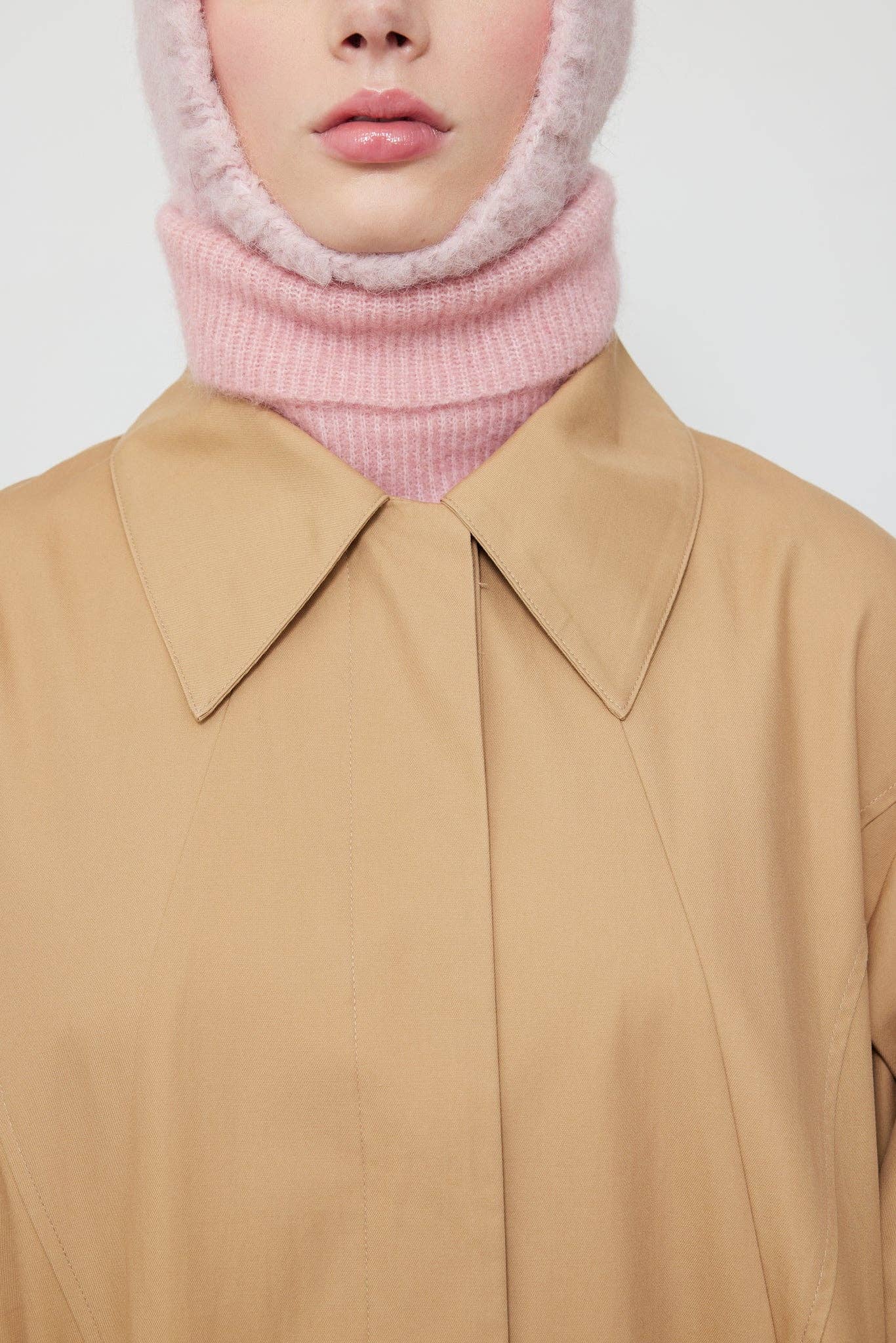 Sand Flekkpetrell mac coat for wholesale on Faire8