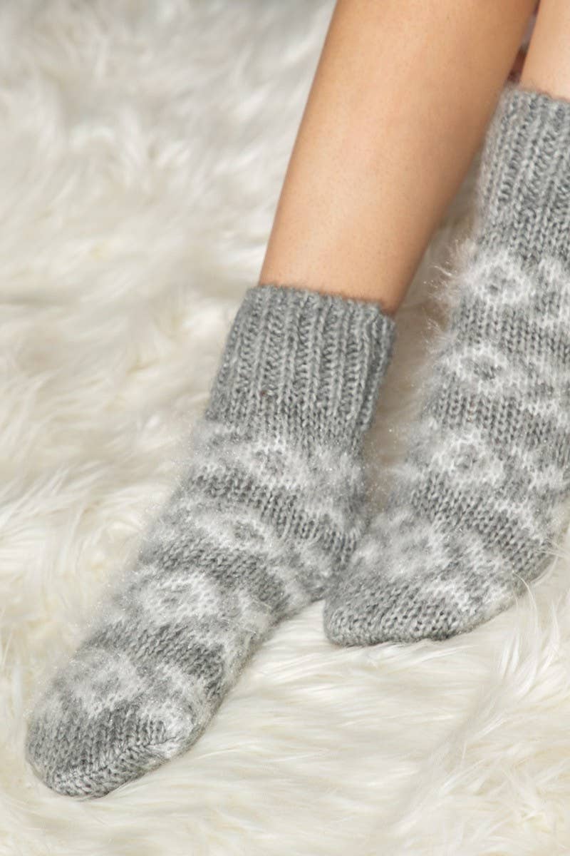 Urbanista - Wholesale Socks - Women's - Fuzzy Nordic Socks6