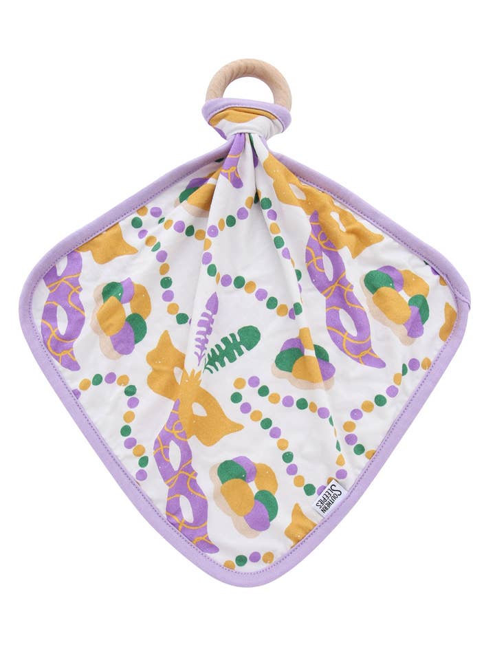 Lovie en bambou Mardi Gras avec anneau en bois pour la vente par Southern Slumber