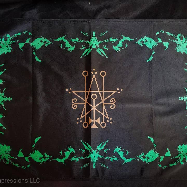 Nappe d'autel Astaroth pour la vente par Goetic Impressions
