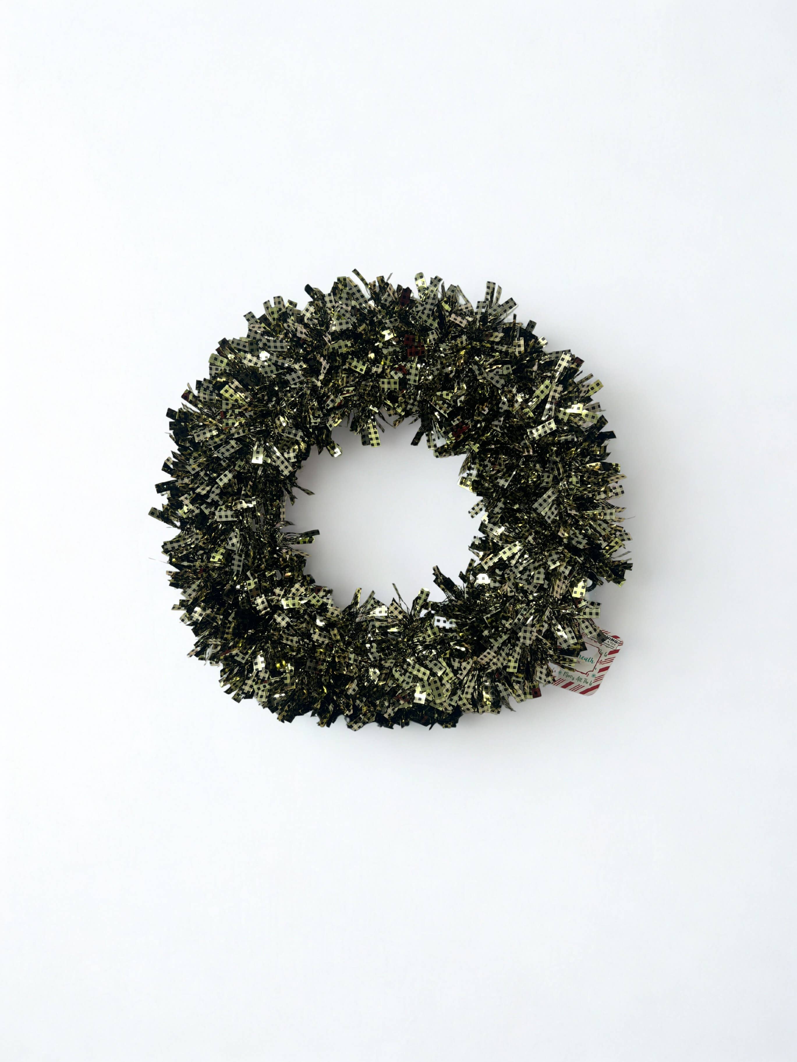 USA HomeMax - Wholesale Wreath - 11" Tinsel Wreath Buffalo Plaid Assorted Colors4