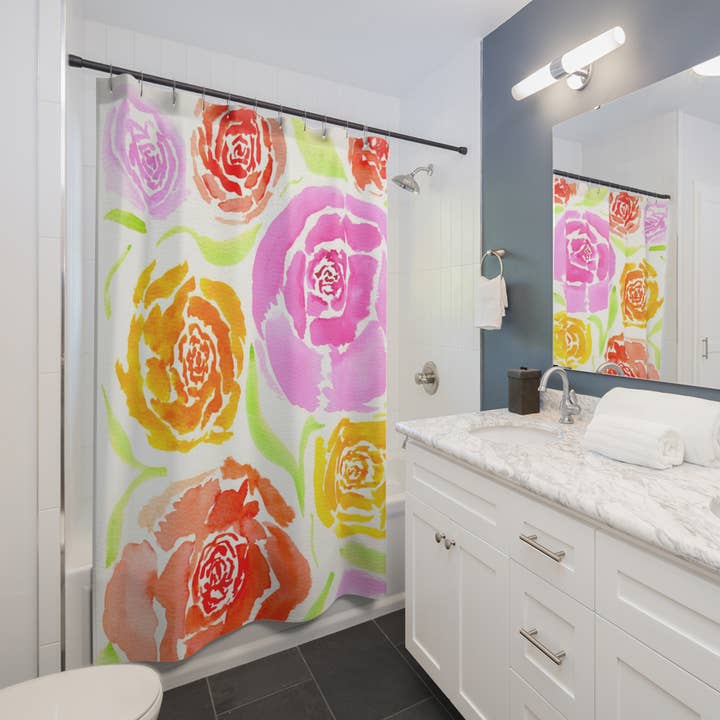 Aquarell-Blumenduschvorhänge - Schattierte Rosenmuster für den Großhandel von Oceane's Echo
