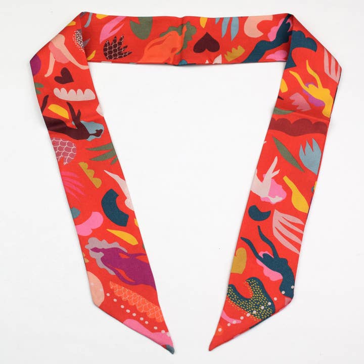 All The Way Silk Twilly pour la vente par Dora Nola