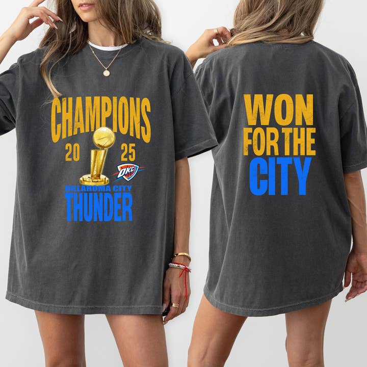 TheKingShirt - Wholesale Graphic Sweatshirt - Women's - OKC Thunder 2025 NBA Champions Vintage Tee