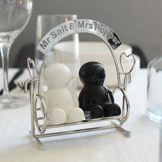 Mr. Salt & Mrs. Pepper amaca per la vendita all'ingrosso da parte di MAGS