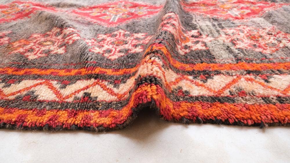 bazarifinagh - Wholesale Area Rug - Black Vintage Moroccan rug made from wool 4x10ft2