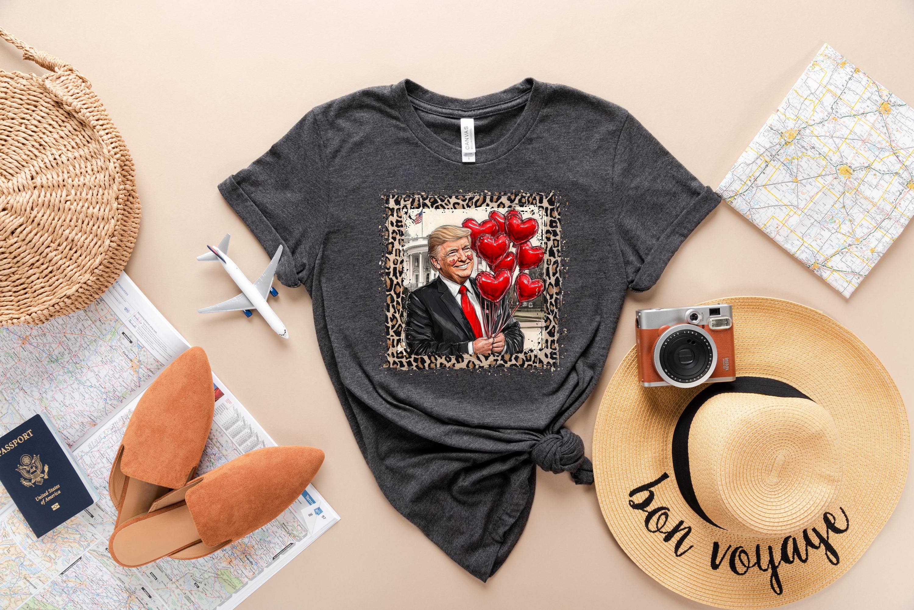 NVC Ecommerce LLC - Vente T-shirt à imprimés – femme - T-shirt de Saint-Valentin Trump, Sweat-shirt Trump est mon Valentin1