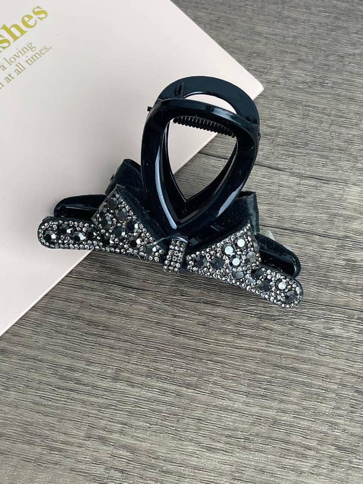 Bow Acrylic Hair Clip L5049 for wholesale by Ole