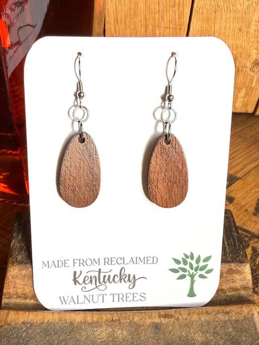 Återvunna örhängen i valnötsträ från Kentucky | Minimalistiska ovala hängen för wholesale av TWWKY