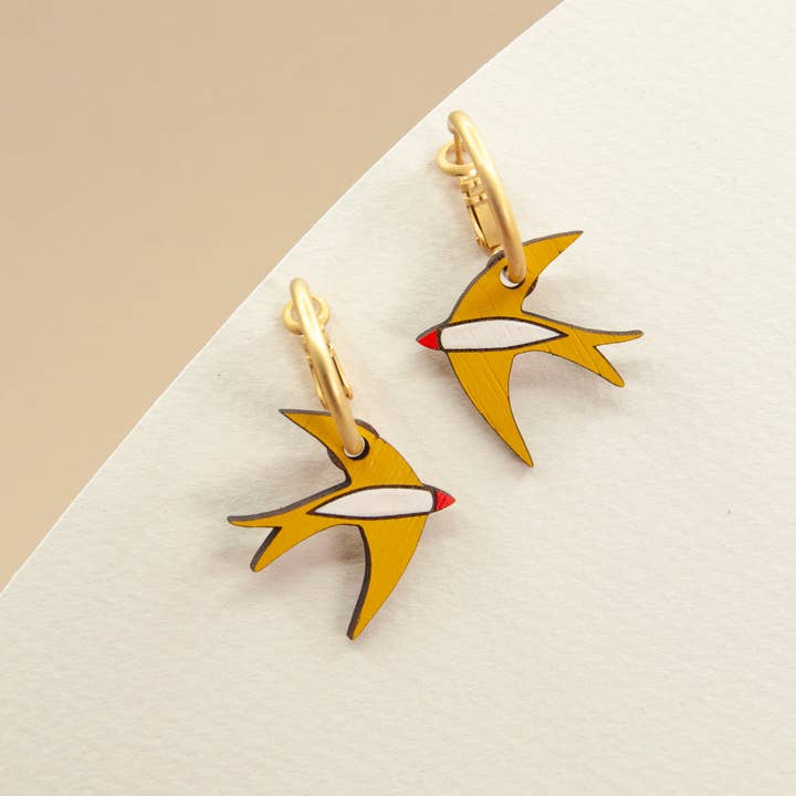 Materia Rica ☀️ - Wholesale Dangle Earrings - Honey Yellow Swallow Earrings1