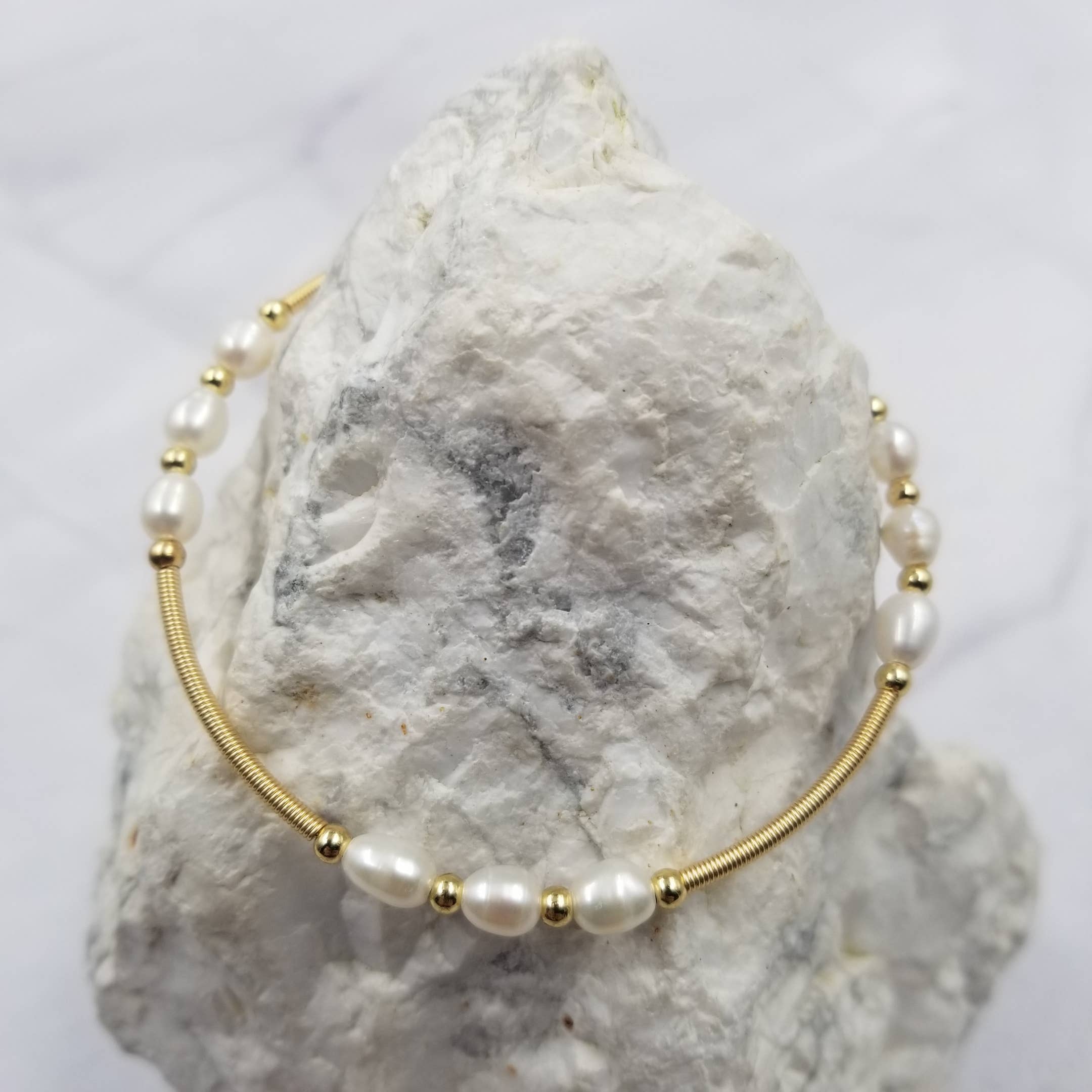 The Pretty Jewellery - Wholesale Beaded Bracelet - Gold Plated Wrapped White Pearl Blessing Bracelet1