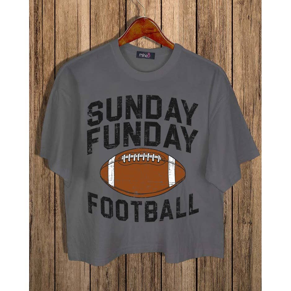 MINEB – wholesale Screen printed t-shirt – Women′s – SUNDAY FUNDAY FOOTBALL CROP TEE1