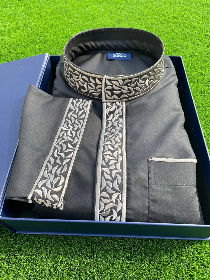 MY LITTLE JUBBA - Wholesale Kaftan - Women's - Mens Black Saudi Thobe with Silver Embroidery