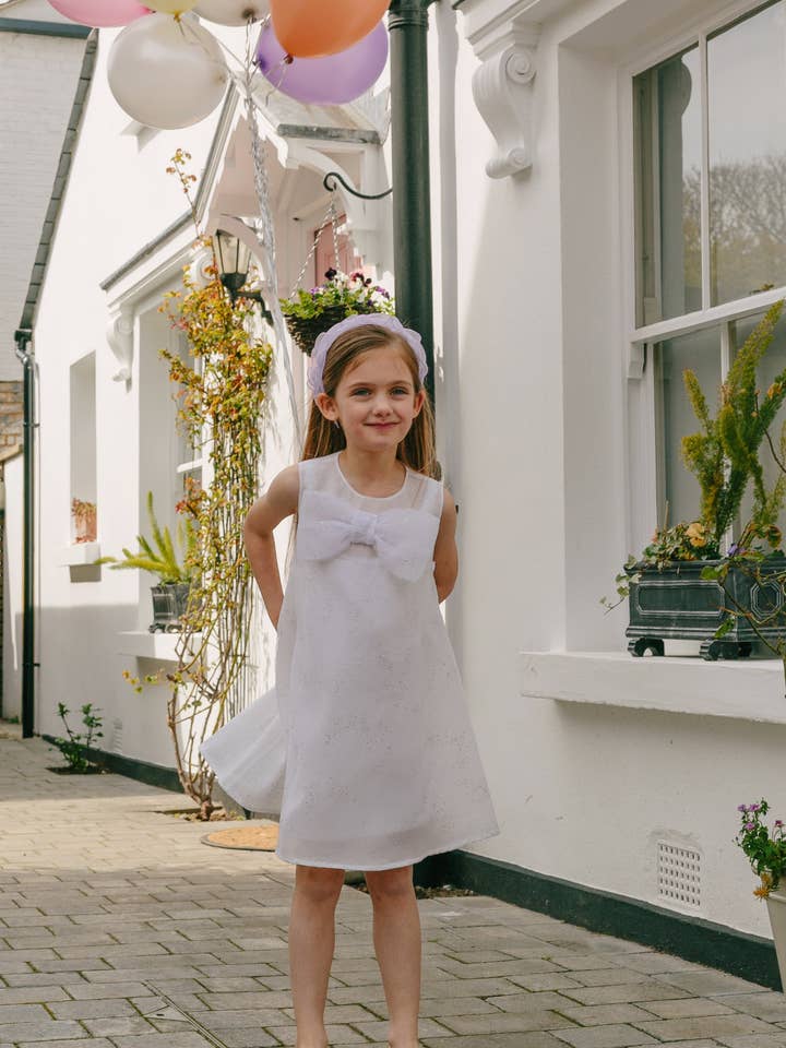 Robe Poppy Beads en blanc pour la vente par IMOIMO KIDS