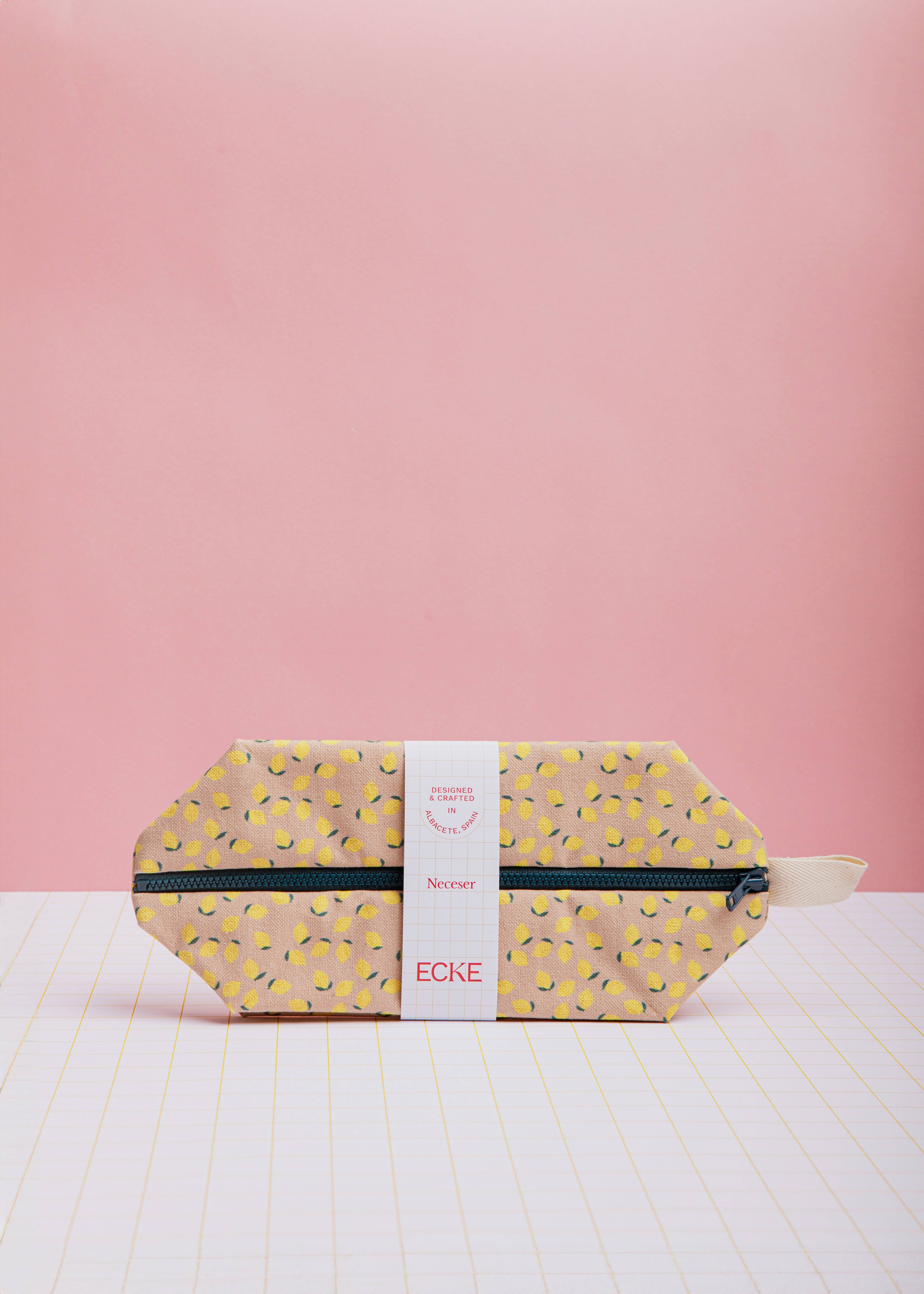 ECKE - Wholesale Makeup/Cosmetic Bag - Limones Nude Vanity & Beauty Case3