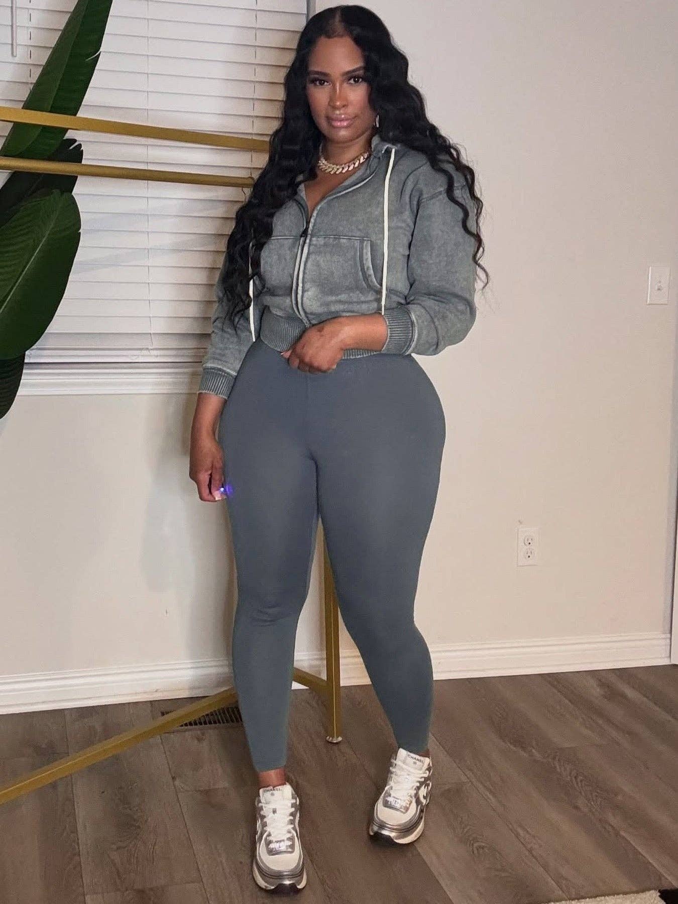 MB Fashion Wholesale - Wholesale Activewear Set - Women's - MB FASHION Cropped Zip-Up Hoodie & High-Waist Leggings Set 50894