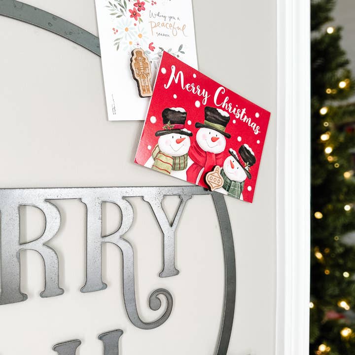 Keystone Steel Co. - Wholesale Christmas Wall Art - "Merry Mail" Magnetic Christmas Card Wreath - Santa Font