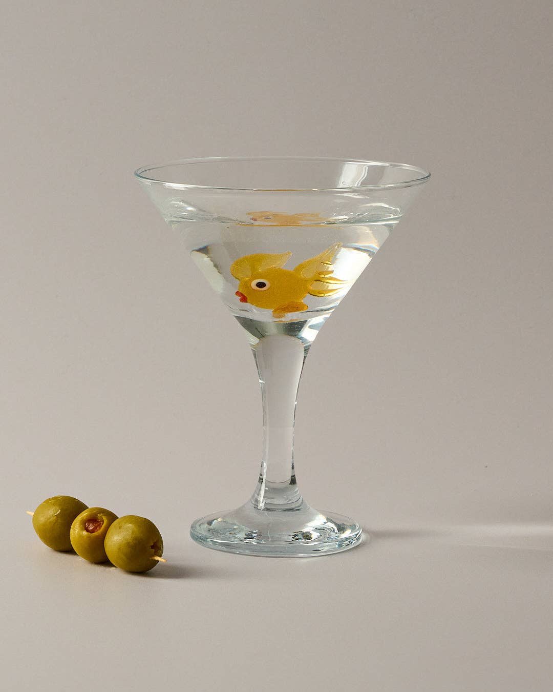 Glamuran Berlin - Wholesale Cocktail/Liquor Glass - Funny Martini Glass with a fish inside0